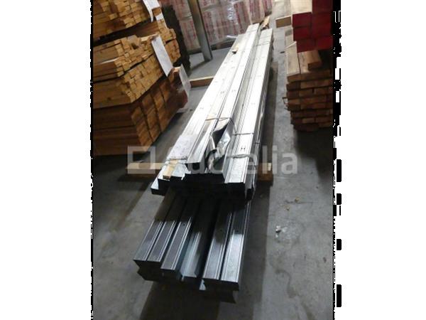 Grote foto metalen stud doe het zelf en verbouw onderdelen en accessoires