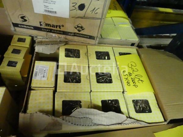 Grote foto 580 schroefdozen diverse afmetingen doe het zelf en verbouw onderdelen en accessoires