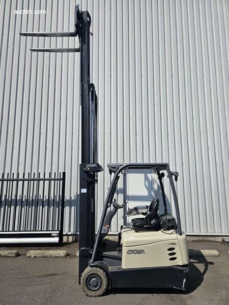 Grote foto crown sc t 6000 heftruck ongekend agrarisch heftrucks