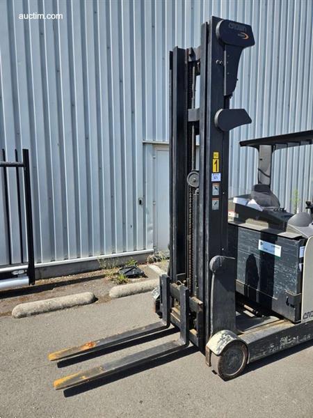 Grote foto crown esr 4000 reachtruck onbekend doe het zelf en verbouw hefwerktuigen