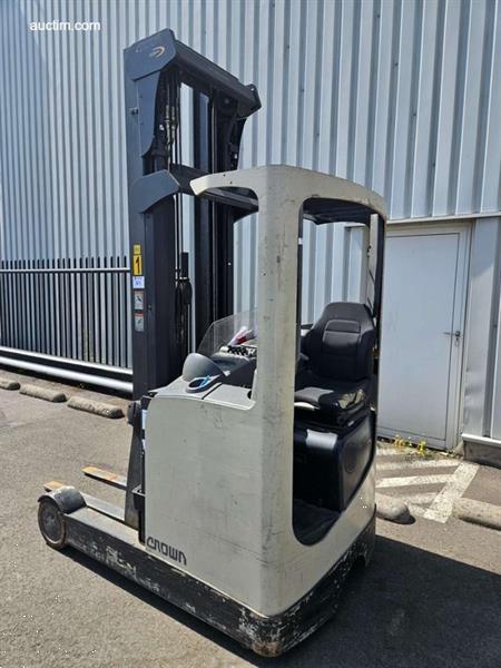 Grote foto crown esr 4000 reachtruck onbekend doe het zelf en verbouw hefwerktuigen