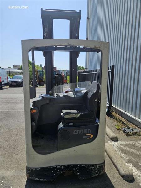 Grote foto crown esr 4000 reachtruck onbekend doe het zelf en verbouw hefwerktuigen