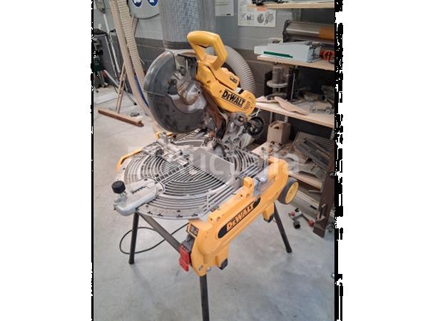 Grote foto transportabe tafelblad radiaalzaag dewalt dws7085 doe het zelf en verbouw gereedschappen en machines