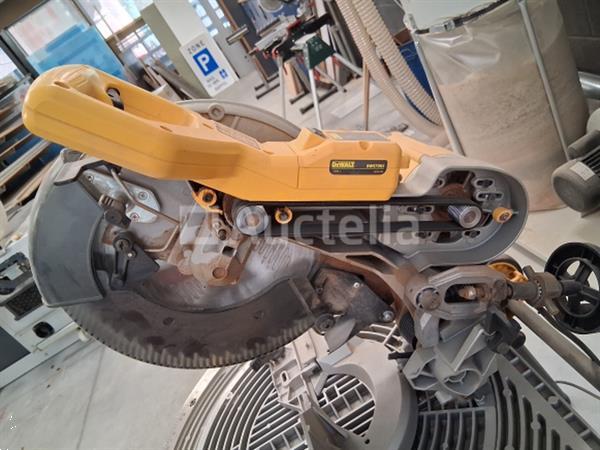 Grote foto transportabe tafelblad radiaalzaag dewalt dws7085 doe het zelf en verbouw gereedschappen en machines