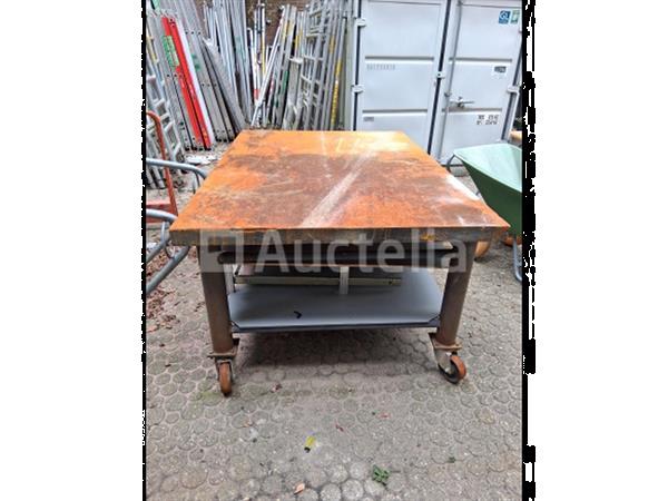Grote foto metalen lastafel op wielen doe het zelf en verbouw ijzerwaren en bevestigingsmiddelen