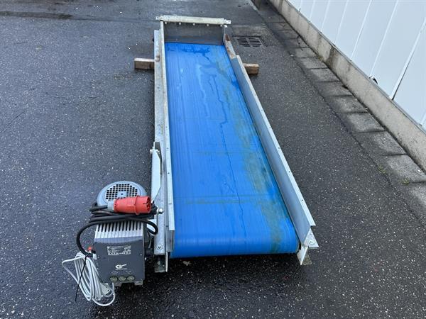 Grote foto flauw transportband 270 x 55 cm met omvormer agrarisch transportbanden