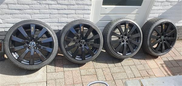 Grote foto mooie schadevrije o.z racing velgen auto onderdelen banden en velgen
