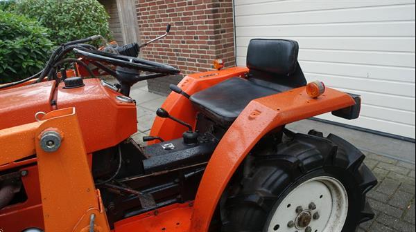 Grote foto hinomoto c144 4x4 met frontlader agrarisch tractoren