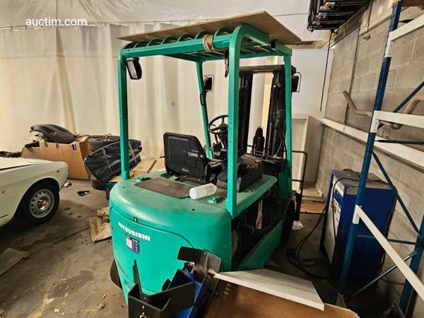 Grote foto mitsubishi fb25k elektrische heftruck 2003 agrarisch heftrucks
