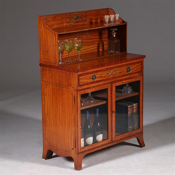 Grote foto beschilderd satijnhouten drankenkastje met verstelbare plank en opzetstuk no.330320 antiek en kunst stoelen en banken
