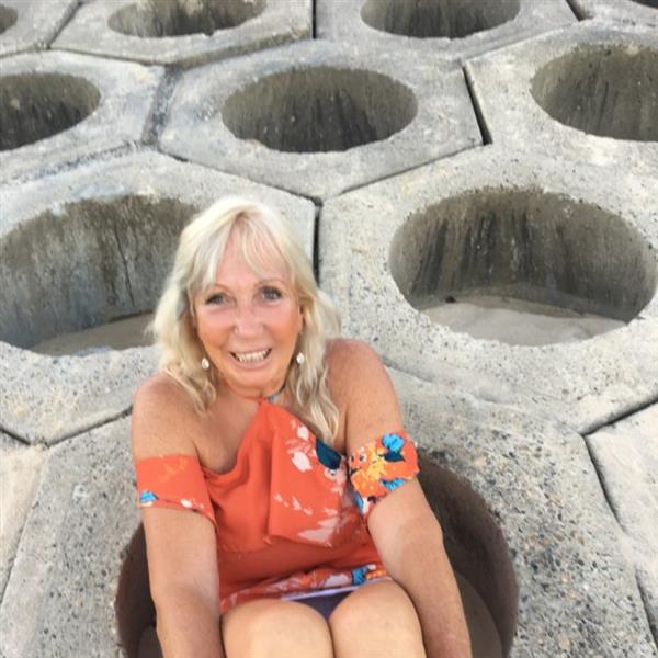 Grote foto ik wil graag latten contacten en berichten vrouw zoekt man