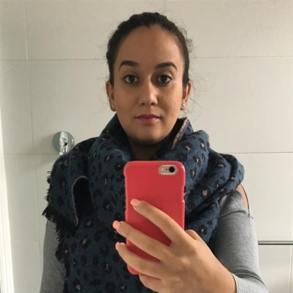 Grote foto ik zoek een tikkeltje romantiek contacten en berichten vrouw zoekt man