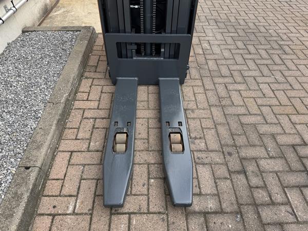 Grote foto vs 22375 elektrische triplex stapelaar still egvs14lb 4940mm initiele lift doe het zelf en verbouw hefwerktuigen