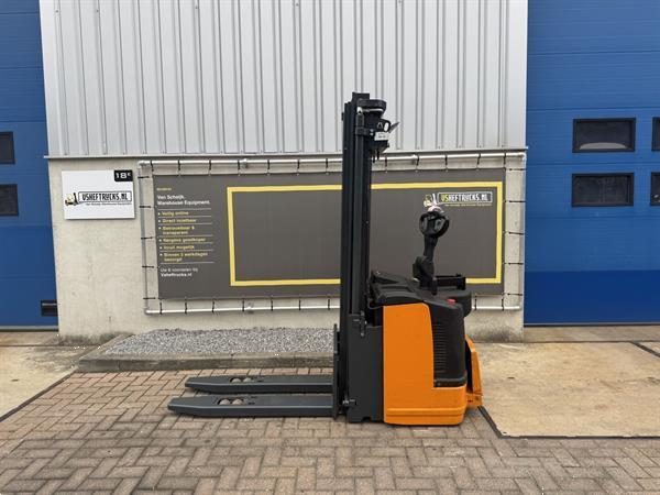 Grote foto vs 22375 elektrische triplex stapelaar still egvs14lb 4940mm initiele lift doe het zelf en verbouw hefwerktuigen