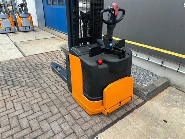 Grote foto vs 22376 elektrische triplex stapelaar still egvs14lb 4940mm initiele lift doe het zelf en verbouw hefwerktuigen