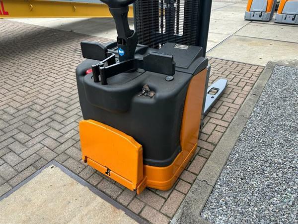 Grote foto vs 22376 elektrische triplex stapelaar still egvs14lb 4940mm initiele lift doe het zelf en verbouw hefwerktuigen