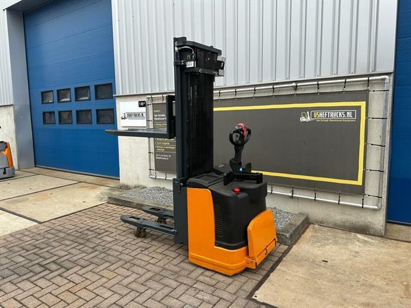 Grote foto vs 22376 elektrische triplex stapelaar still egvs14lb 4940mm initiele lift doe het zelf en verbouw hefwerktuigen