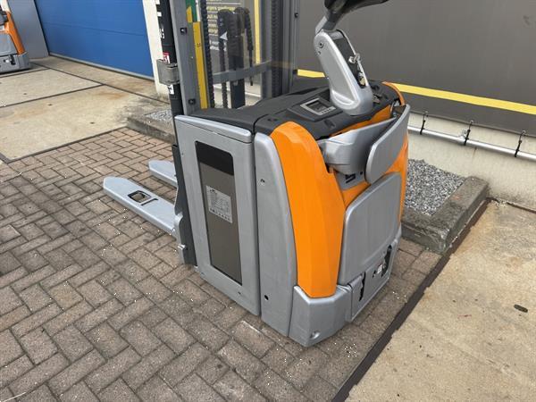 Grote foto vs 22388 elektrische triplex stapelaar still bj2019 5016mm doe het zelf en verbouw hefwerktuigen
