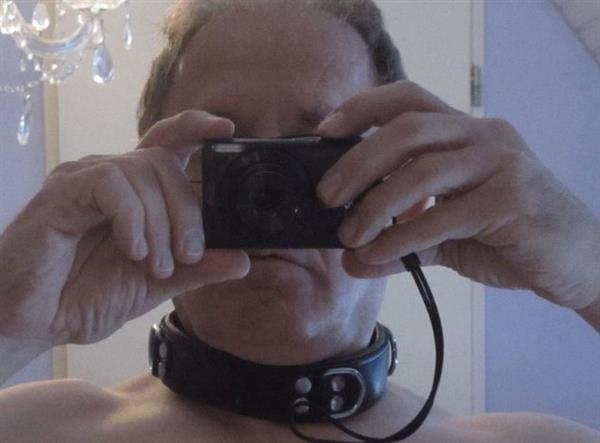 Grote foto slaaf zoekt femdom contacten en berichten man zoekt vrouw