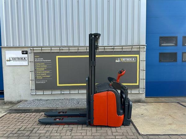 Grote foto vs 22410 elektrische triplex stapelaar linde l14 4266mm initi le lift doe het zelf en verbouw hefwerktuigen