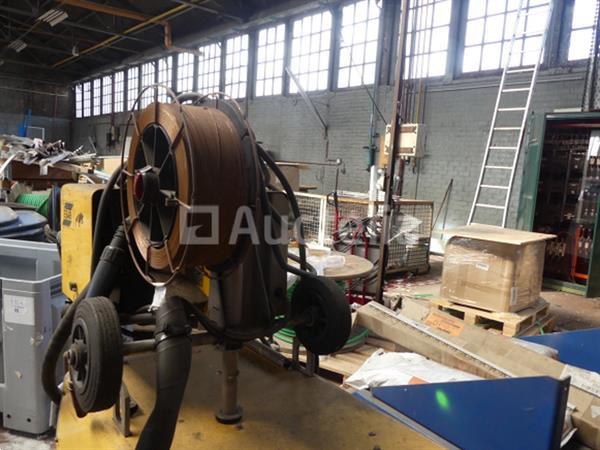 Grote foto esab trolley lasser doe het zelf en verbouw ijzerwaren en bevestigingsmiddelen