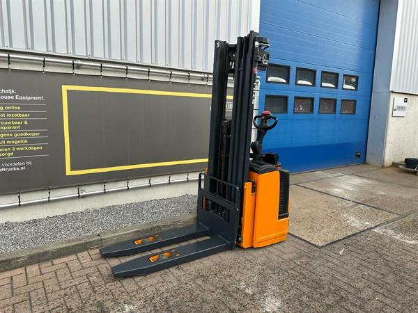 Grote foto vs 22395 elektrische triplex stapelaar still egvs14 4.940mm doe het zelf en verbouw hefwerktuigen