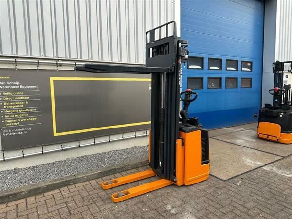 Grote foto vs 22395 elektrische triplex stapelaar still egvs14 4.940mm doe het zelf en verbouw hefwerktuigen