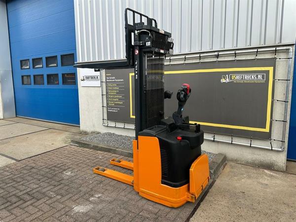 Grote foto vs 22395 elektrische triplex stapelaar still egvs14 4.940mm doe het zelf en verbouw hefwerktuigen
