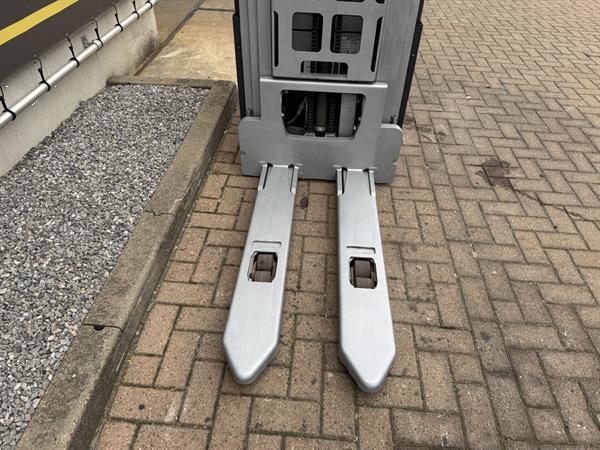 Grote foto vs 22402 elektrische triplex stapelaar still bj2018 5016mm bj2019 doe het zelf en verbouw hefwerktuigen