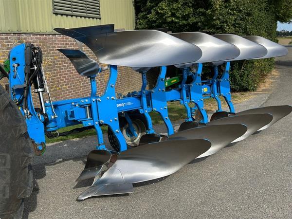 Grote foto lemken agrarisch ploegen