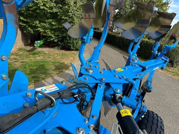 Grote foto lemken agrarisch ploegen