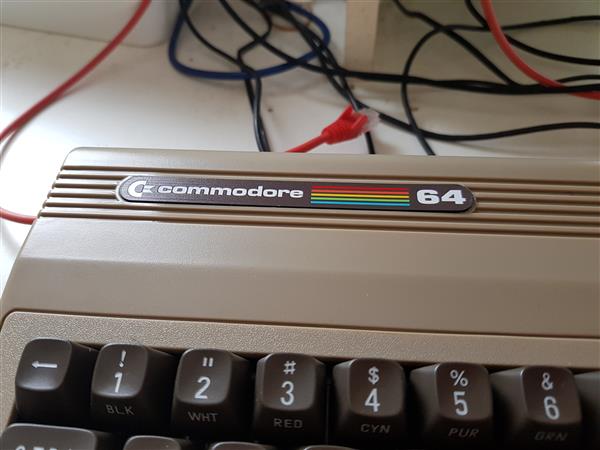 Grote foto commodore 64 6.000 games computers en software commodore