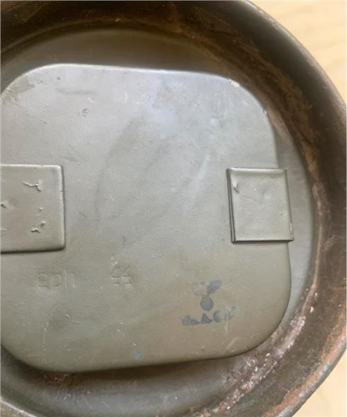 Grote foto gasmasker met bus nette staat verzamelen militaria algemeen