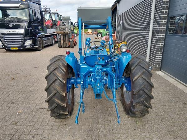 Grote foto leyland 154 met voorlader agrarisch tractoren