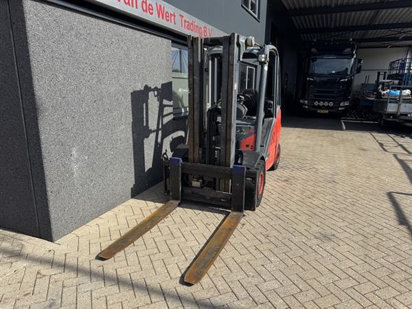 Grote foto linde h30d 02 triplo 465 freelift sideshift vw diesel 2014 agrarisch heftrucks