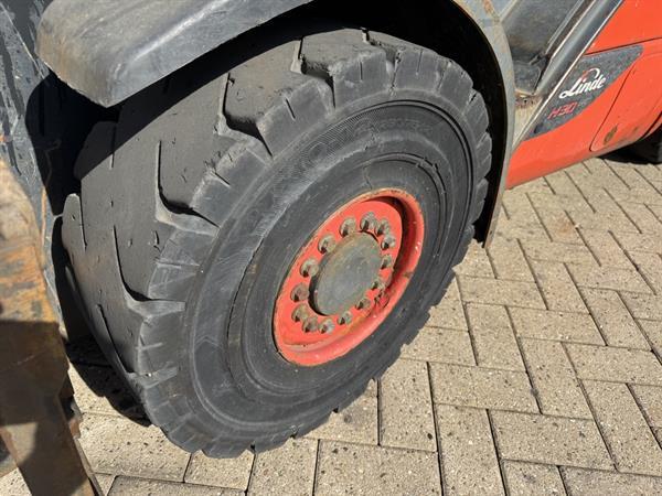 Grote foto linde h30d 02 triplo 465 freelift sideshift vw diesel 2014 agrarisch heftrucks