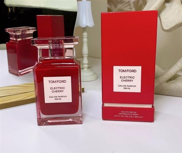 Grote foto tom ford electric cherry verzamelen parfumverzamelingen