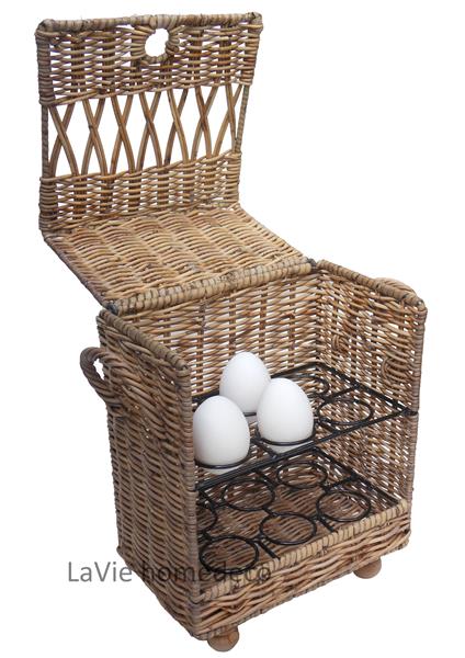 Grote foto eierkastje van riet huis en inrichting keukenbenodigdheden