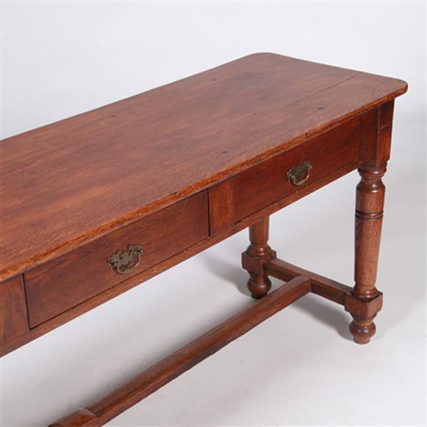 Grote foto doorleefde lange sidetable met 3 laden op gedraaide poten no.331510 antiek en kunst stoelen en banken