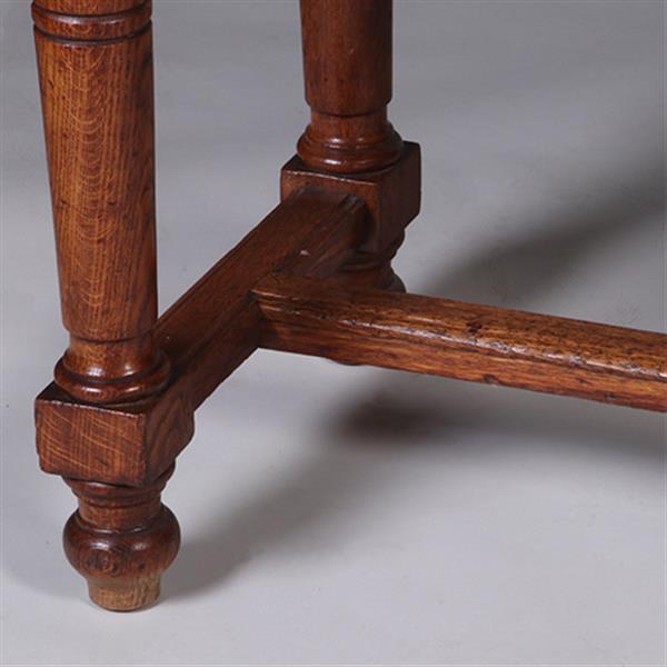Grote foto doorleefde lange sidetable met 3 laden op gedraaide poten no.331510 antiek en kunst stoelen en banken