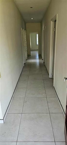 Grote foto woning te huur zijstr. h.fernandesweg suriname huizen en kamers overige te huur