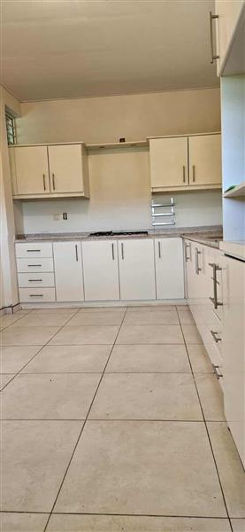 Grote foto woning te huur zijstr. h.fernandesweg suriname huizen en kamers overige te huur