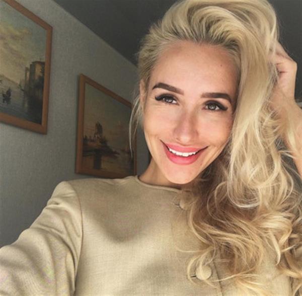 Grote foto ik zoek een lieve man en papa contacten en berichten vrouw zoekt man