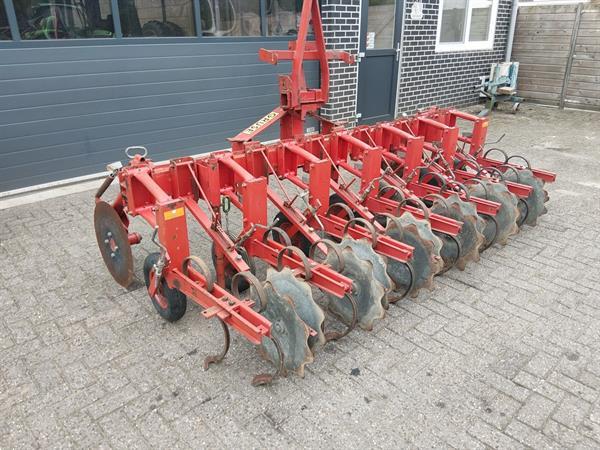 Grote foto gruse schoffelmachine 6 rijen agrarisch onkruidbestrijding