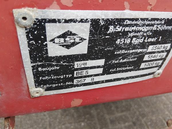 Grote foto strautmann be5 mestverspreider 5 ton agrarisch strooiers