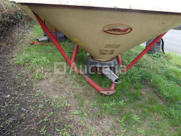 Grote foto zoutstrooier op 3 punts chassis merk en model onbekend agrarisch zaaimachines