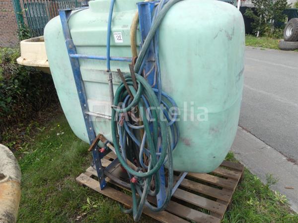 Grote foto berthoud st600 3 punts chassisspuit agrarisch onkruidbestrijding