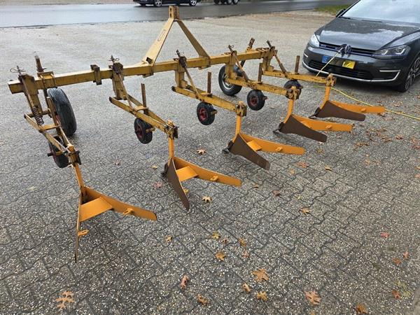 Grote foto niemeijer aanaarder agrarisch akkerbouw