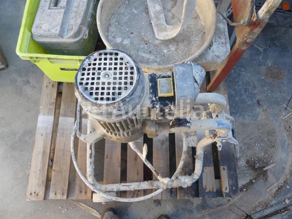 Grote foto 2 draagbare mixers doe het zelf en verbouw gereedschappen en machines