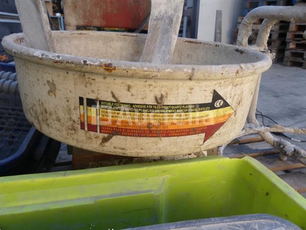 Grote foto 2 draagbare mixers doe het zelf en verbouw gereedschappen en machines